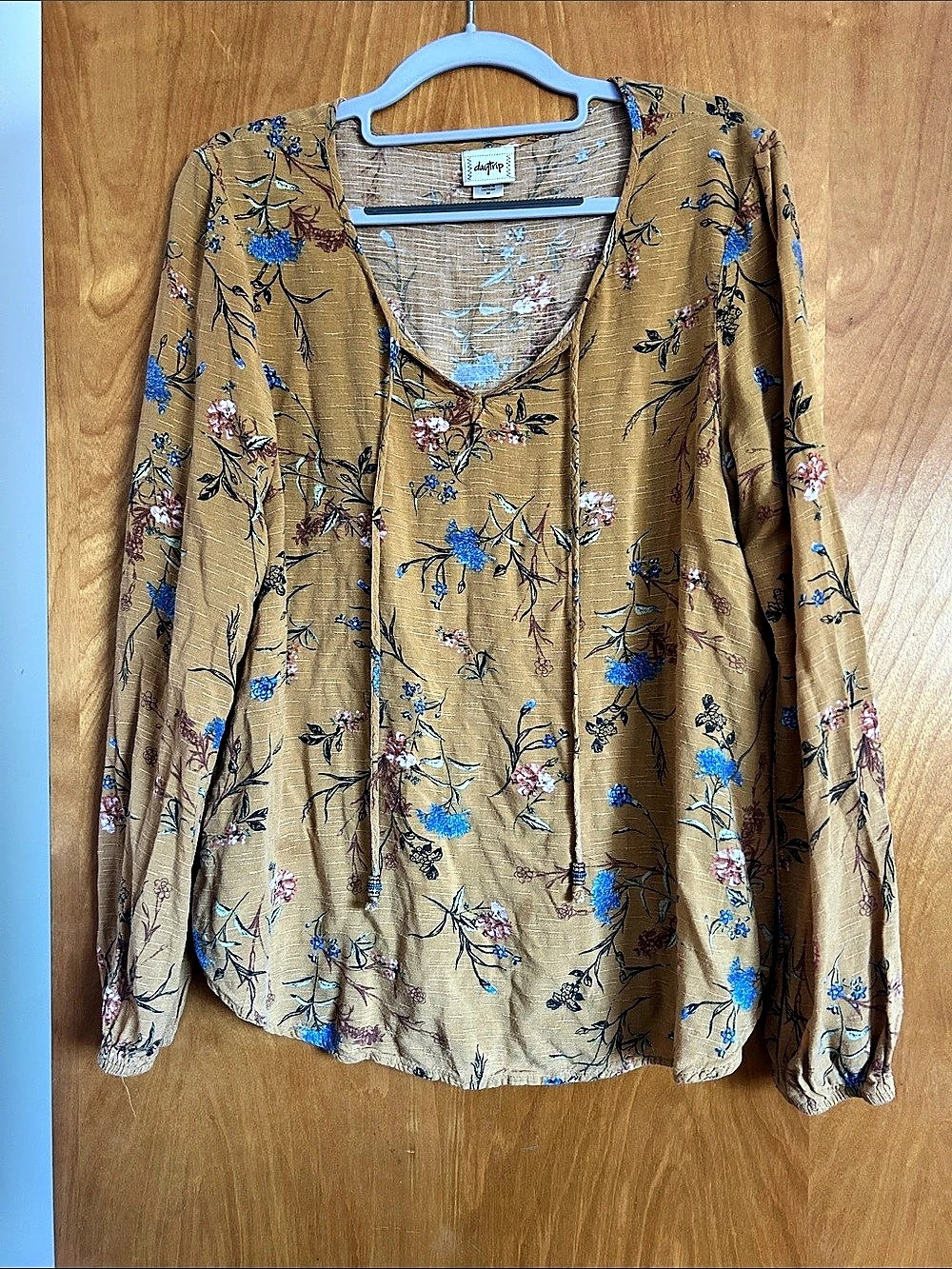 Daytrip Floral Long Sleeve Blouse in Brown & Blue Size Medium